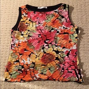 Sleeveless top with floral design size small